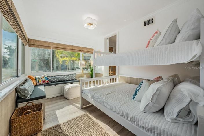 Image No.23-2 Bed Property for sale