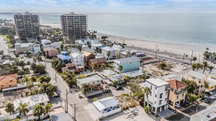 Image No.32-2 Bed Property for sale