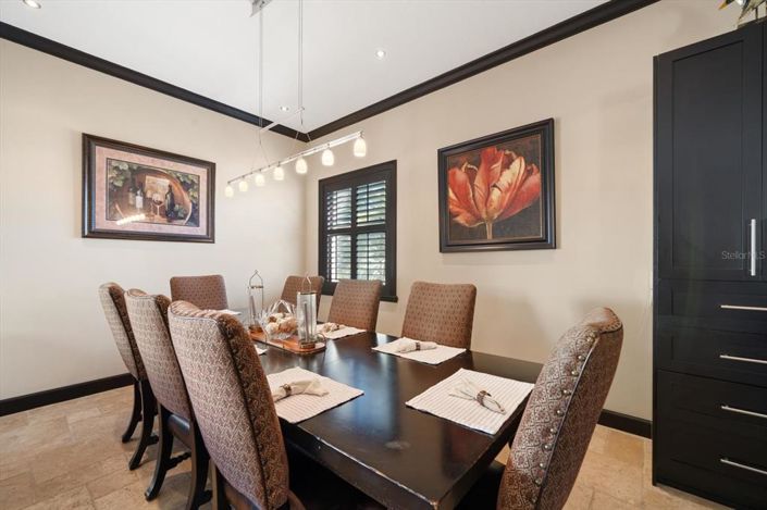 Image No.20-4 Bed Property for sale