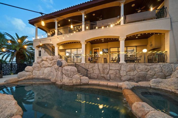 Image No.25-4 Bed Property for sale