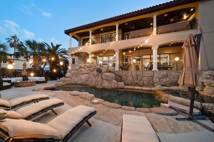 Image No.26-4 Bed Property for sale