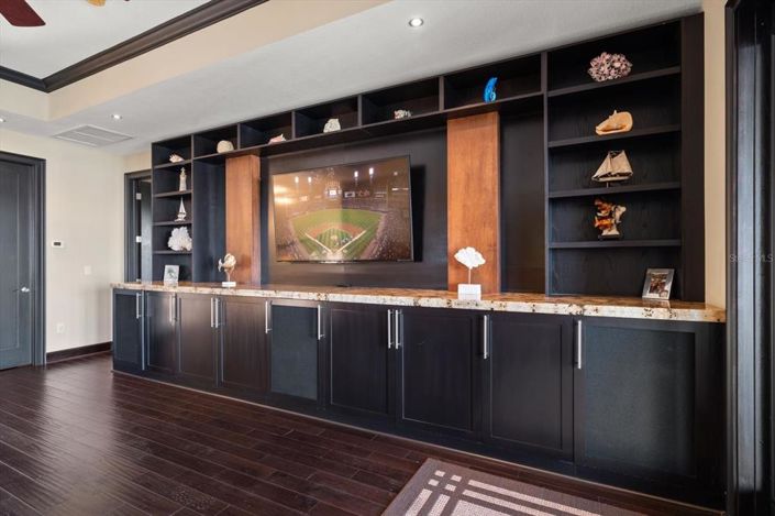 Image No.32-4 Bed Property for sale