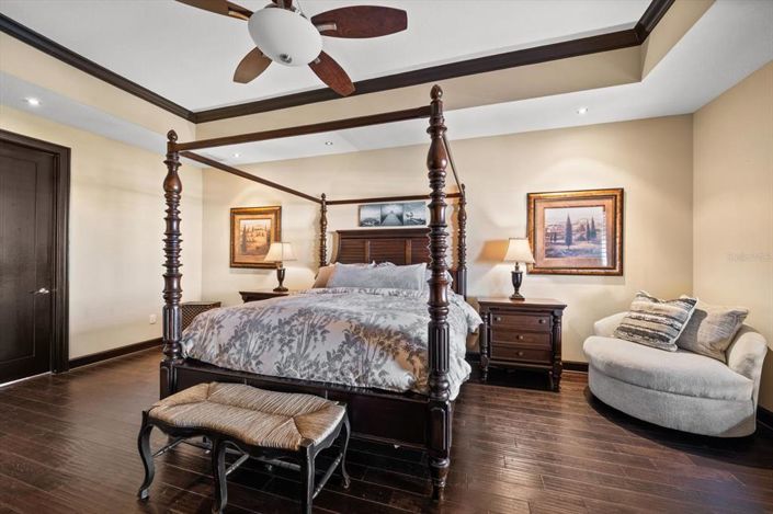 Image No.35-4 Bed Property for sale