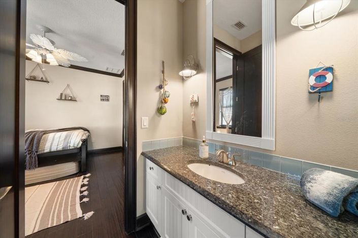 Image No.44-4 Bed Property for sale