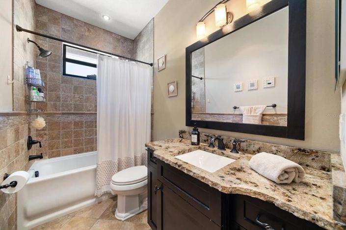 Image No.48-4 Bed Property for sale