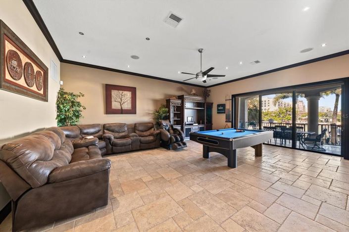 Image No.6-4 Bed Property for sale