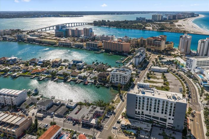 Image No.60-4 Bed Property for sale