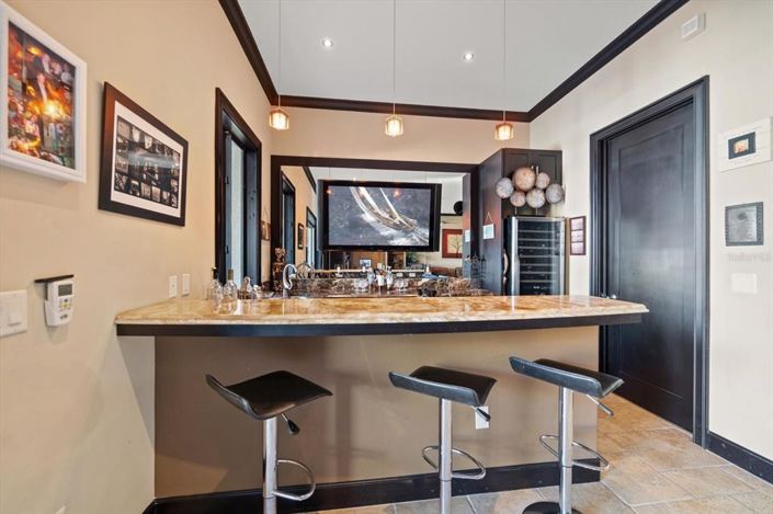 Image No.8-4 Bed Property for sale