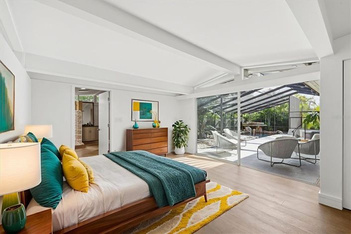 Image No.19-2 Bed Property for sale