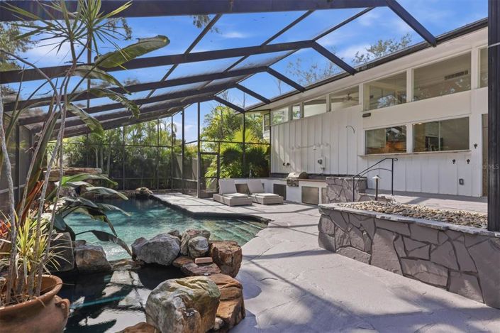 Image No.38-2 Bed Property for sale