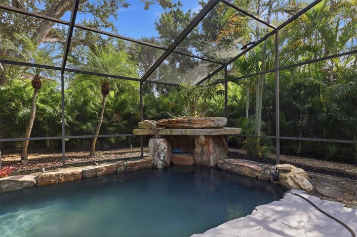 Image No.42-2 Bed Property for sale