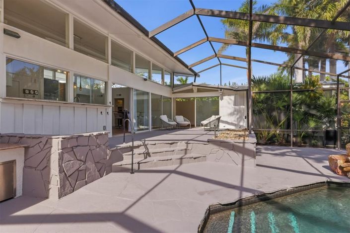 Image No.46-2 Bed Property for sale