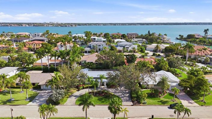 Image No.54-2 Bed Property for sale