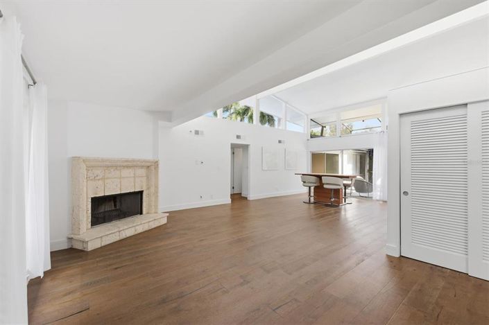 Image No.6-2 Bed Property for sale