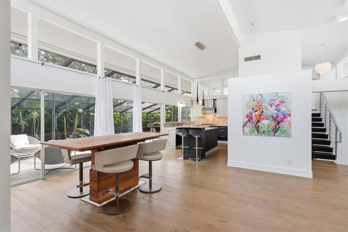 Image No.8-2 Bed Property for sale