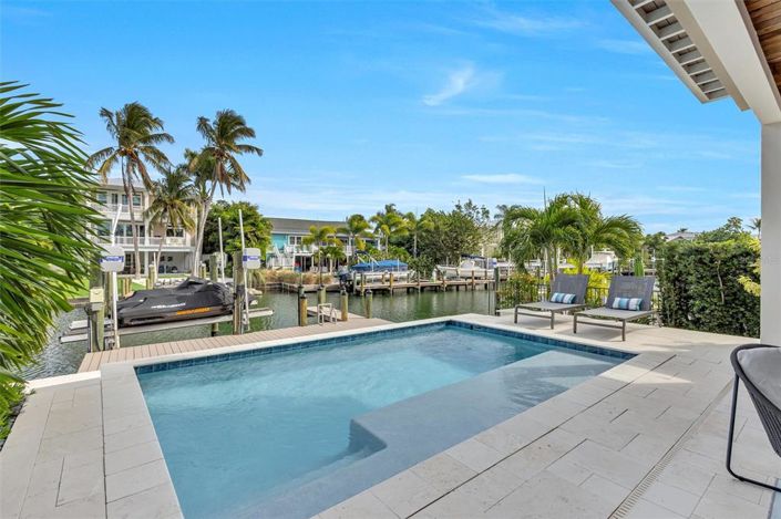 Image No.21-4 Bed Property for sale