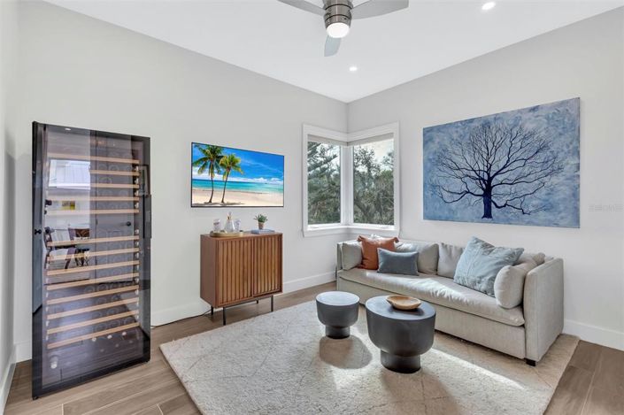 Image No.35-4 Bed Property for sale