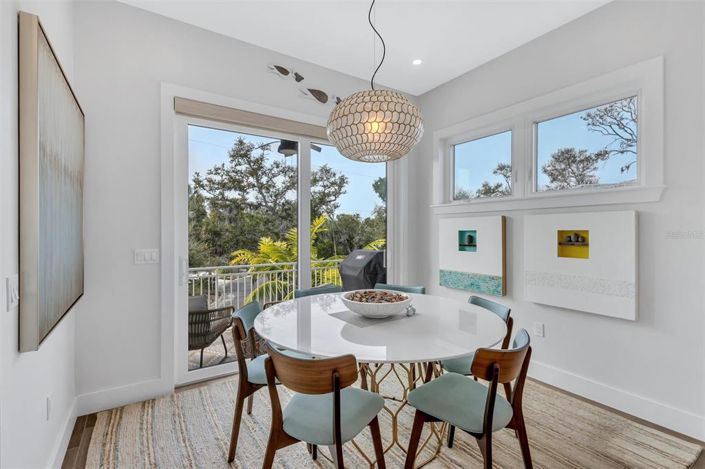 Image No.37-4 Bed Property for sale