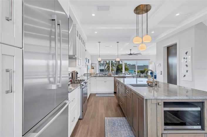 Image No.44-4 Bed Property for sale