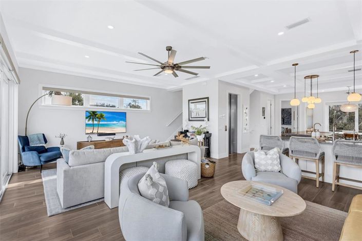 Image No.48-4 Bed Property for sale