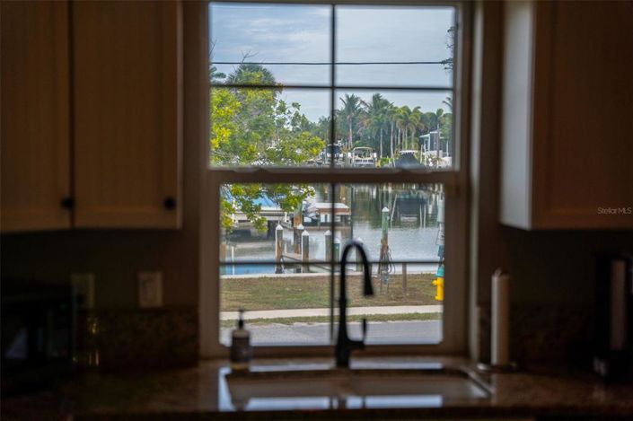 Image No.24-3 Bed Property for sale