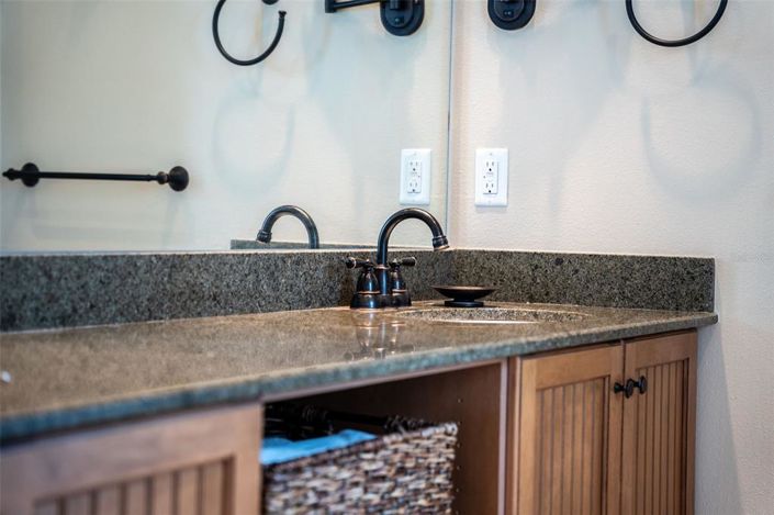 Image No.37-3 Bed Property for sale