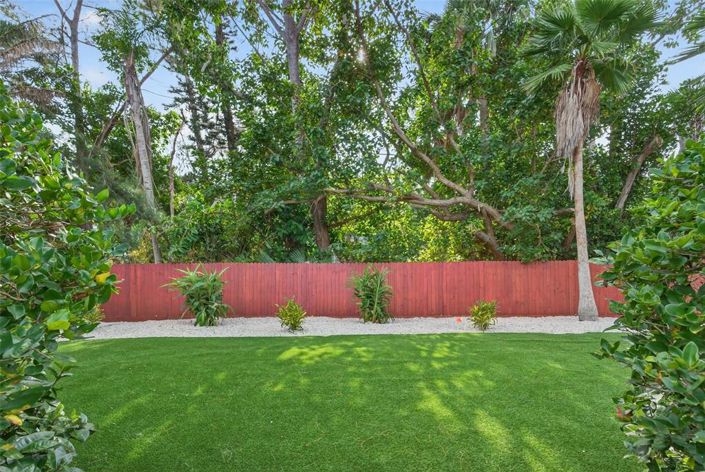 Image No.51-3 Bed Property for sale