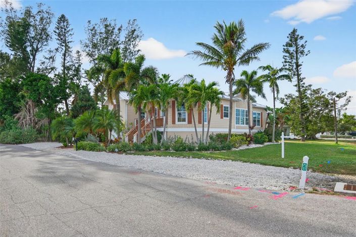 Image No.55-3 Bed Property for sale