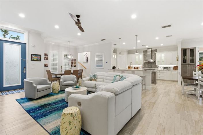 Image No.16-4 Bed Property for sale