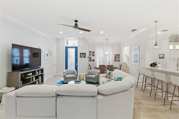 Image No.17-4 Bed Property for sale