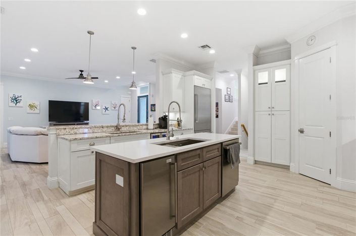 Image No.20-4 Bed Property for sale