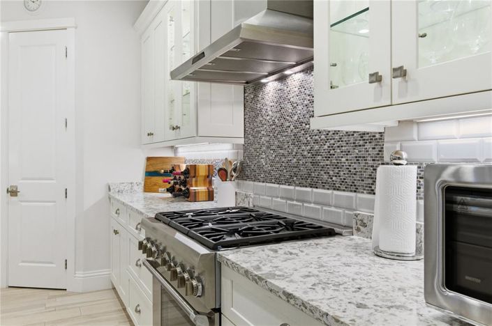 Image No.22-4 Bed Property for sale