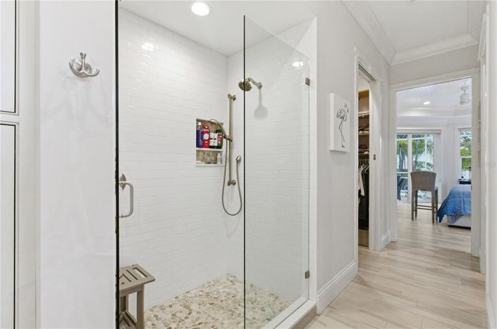 Image No.30-4 Bed Property for sale