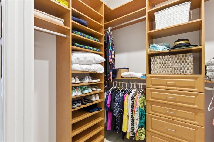 Image No.31-4 Bed Property for sale