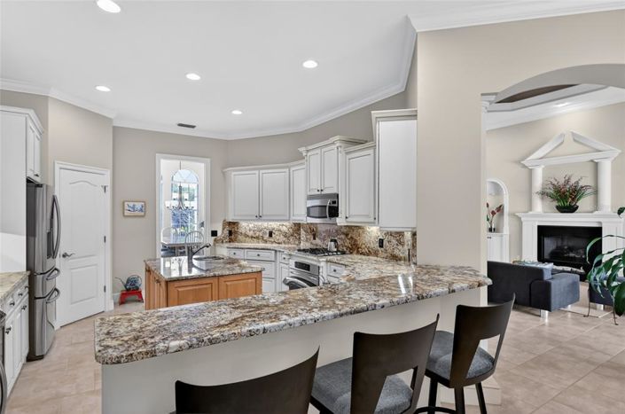 Image No.15-3 Bed Property for sale