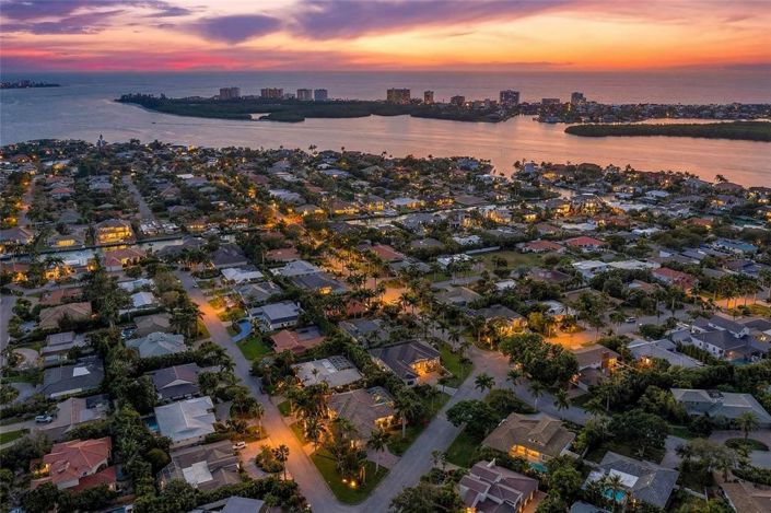 Image No.4-3 Bed Property for sale