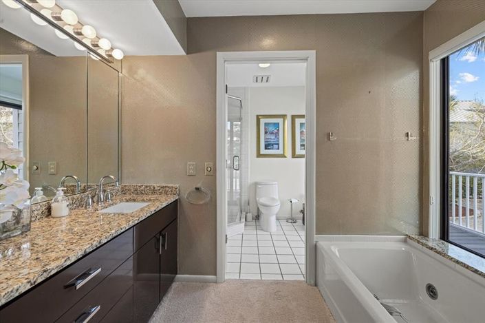 Image No.21-3 Bed Property for sale