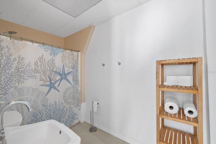 Image No.35-3 Bed Property for sale