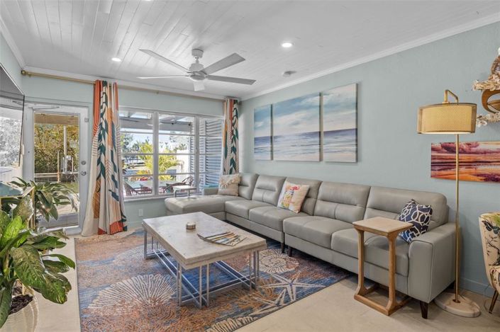 Image No.12-2 Bed Townhouse for sale