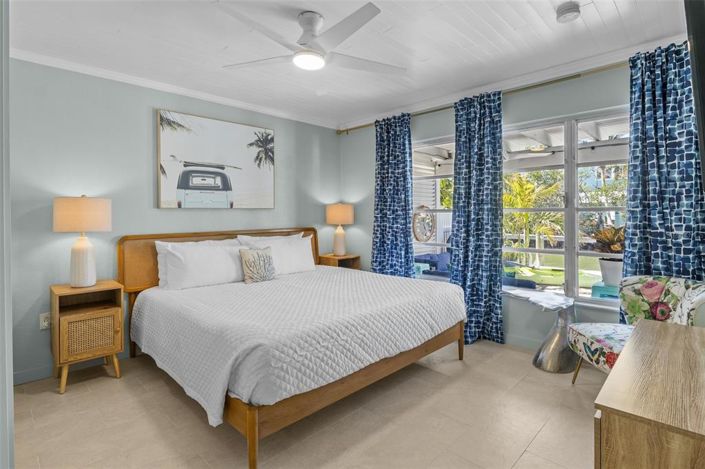 Image No.16-2 Bed Townhouse for sale