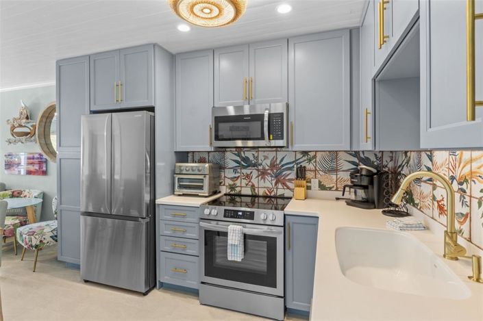 Image No.6-2 Bed Townhouse for sale