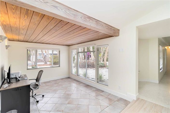 Image No.12-3 Bed Property for sale