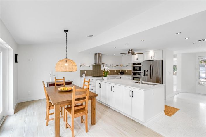 Image No.13-3 Bed Property for sale