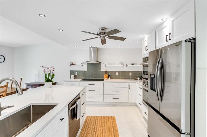 Image No.17-3 Bed Property for sale