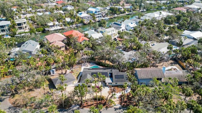 Image No.37-3 Bed Property for sale