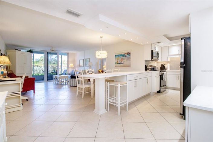 Image No.2-2 Bed Property for sale