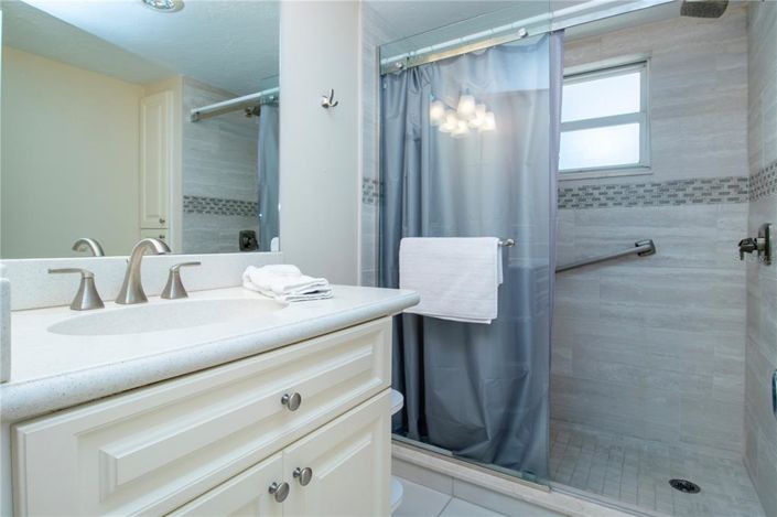 Image No.23-2 Bed Property for sale