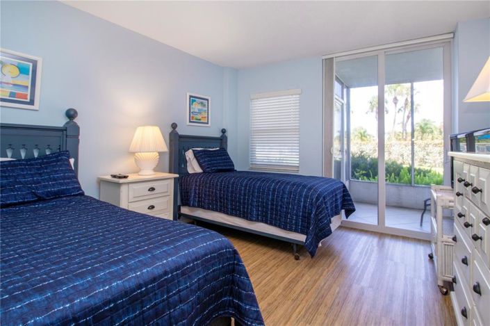 Image No.26-2 Bed Property for sale