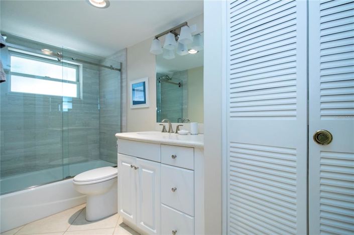 Image No.31-2 Bed Property for sale