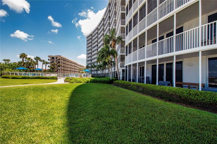 Image No.43-2 Bed Property for sale